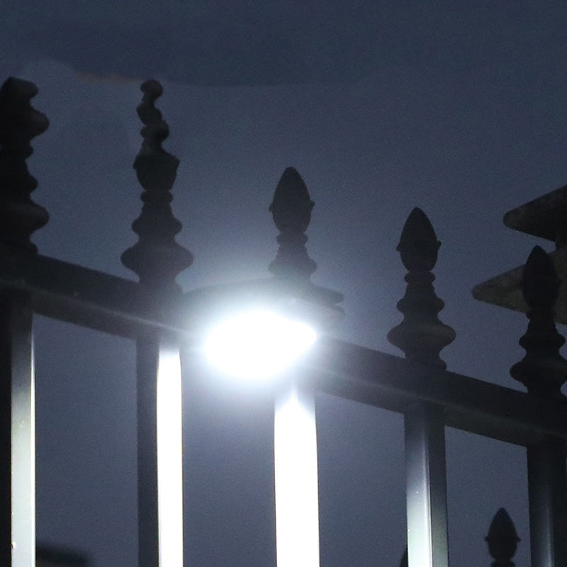 🎁🌞 Solar-Clip-Leuchte mit Bewegungssensor – Jetzt 2 kaufen, 1 gratis! Perfekt für Garten, Balkon & Terrasse! 🏡✨